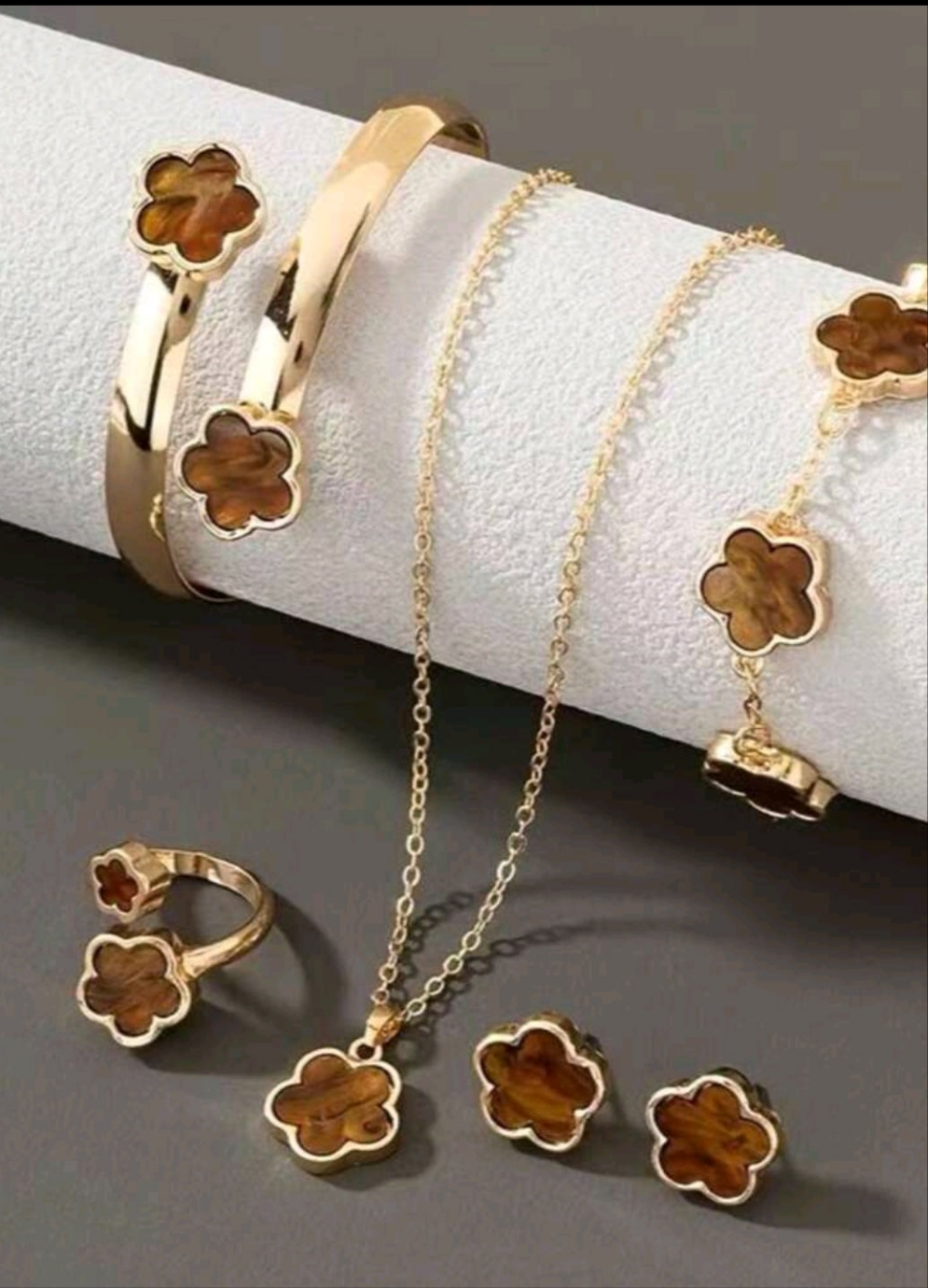 6Pcs Fashion Versatile Lucky Five Leaf Flower Earrings, Necklace, Bracelet, Ring Jewelry Set Valentines,Mom,Mother,Mother's Day,Gift