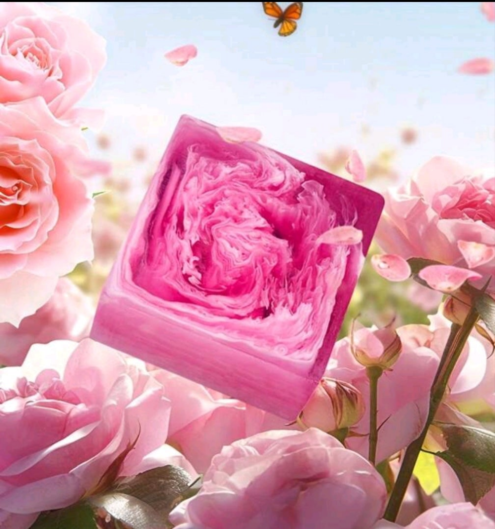 1pcs Rose Essential Oil Soap, Long Lasting Fragrance, Bath, Wash, Cleansing, Rose, Handmade Soap (With Foaming Net)