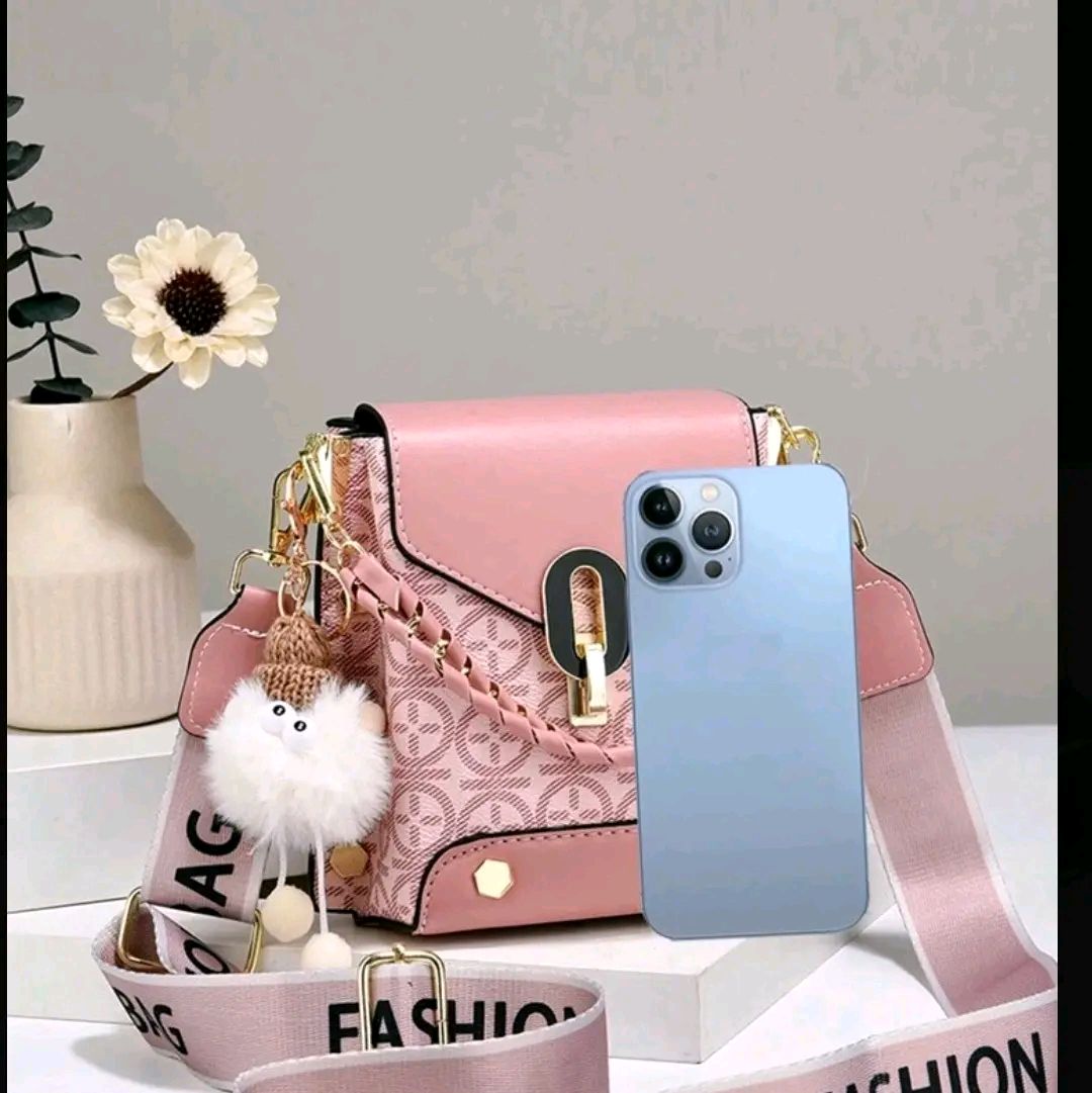 Minimalist Style Shoulder Bag, New Trendy Design, Large Capacity, Fashionable Women's Bag